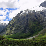 Descargar Gratis Montaas Campo Las Nubes Fondos De Escritorio En La